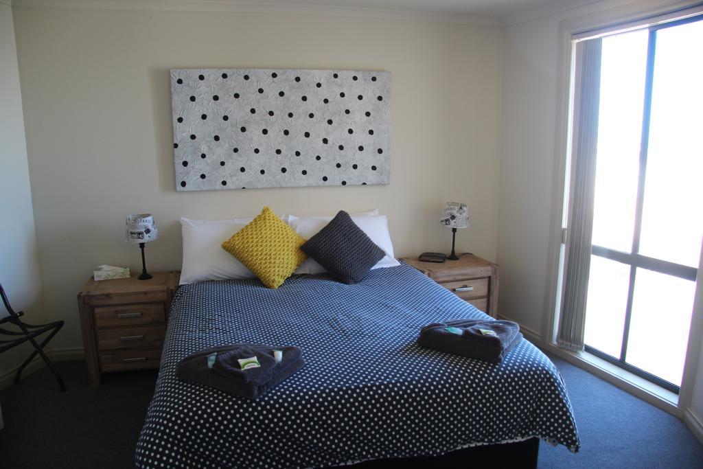 Cliff House Beachfront Villas Moonta Esterno foto