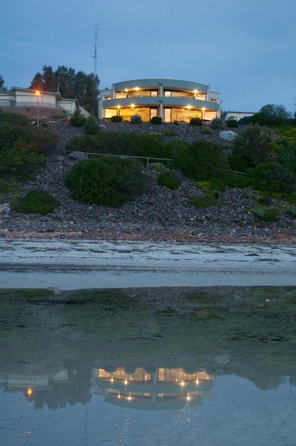 Cliff House Beachfront Villas Moonta Esterno foto